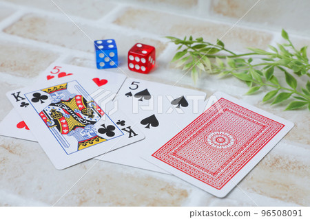 撲克牌，玩具，遊戲，骰子，玩具，遊戲，玩，紙牌遊戲，撲克 96508091