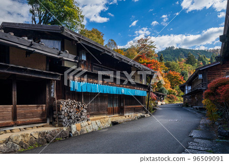 秋天的中山道妻籠宿(長野縣南木曾町) 秋天的中山道妻籠宿(長野縣南木曾町) 96509091