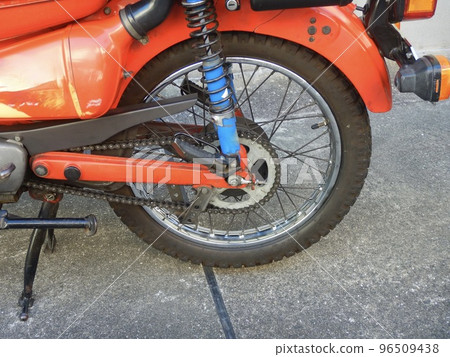 Hunter cub 輪胎更換工作 Hunter cub 輪胎更換工作 96509438