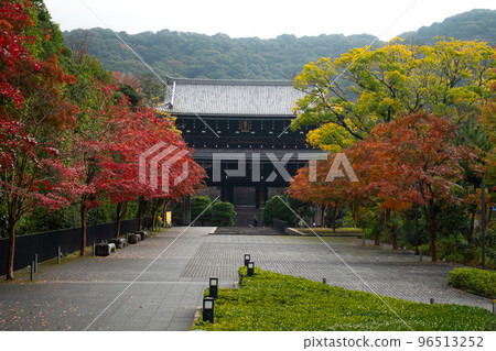 知恩院三門秋葉 96513252