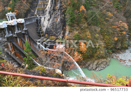 (Toyama Prefecture) View from the Kurobe Keikoku Railway Torokko Train Dashidaira Dam (Toyama Prefecture) View from the Kurobe Keikoku Railway Torokko Train Dashidaira Dam 96517733