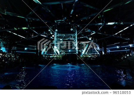 Dolphin show (Shinagawa) Dolphin show (Shinagawa) 96518053