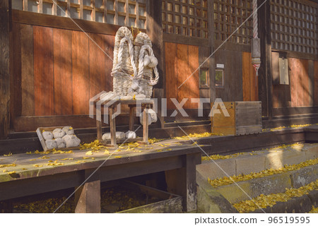 Breast Kannon Hall [Ikusaka Village, Higashi-Chikuma-gun] 96519595