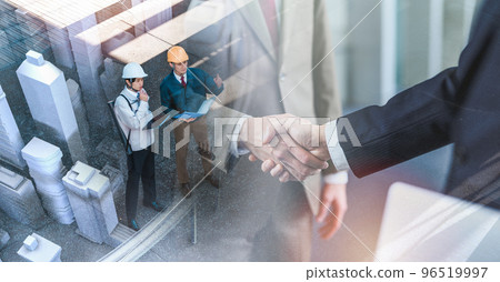 A man in his thirties wearing work clothes A man in his thirties wearing work clothes 96519997