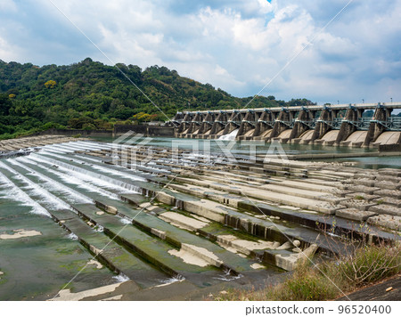 Taichung Shigang Dam 96520400
