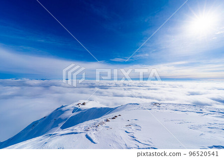 [冬季資料]冬季唐松山的登山風景[長野縣] 96520541