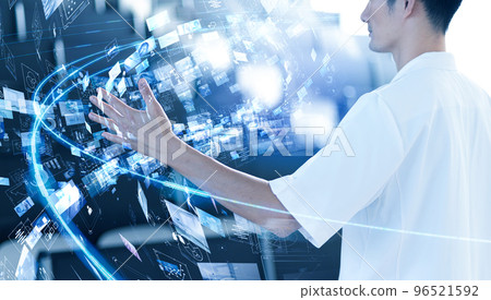 在賽博朋克醫療環境中工作的男性員工 在賽博朋克醫療環境中工作的男性員工 96521592