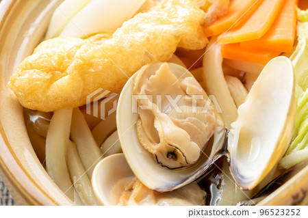Clams in udon suki. Clams in udon suki. 96523252