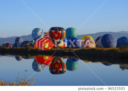 Saga Balloon Fiesta 氣球起飛的照片 Saga Balloon Fiesta 氣球起飛的照片 96525503