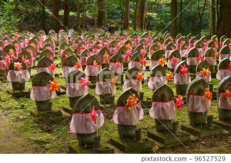 Thousand Jizo Collection of Kimpo-ji Temple 96527529
