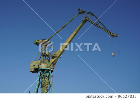 old green metal crane malta old green metal crane malta 96527833