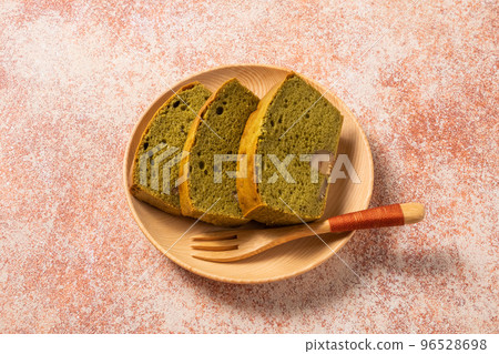 使用抹茶的抹茶蛋糕 96528698