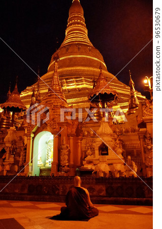 The monk in Shwedagon Pagoda The monk in Shwedagon Pagoda 96530679