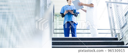 Male staff working in the medical field 96530915