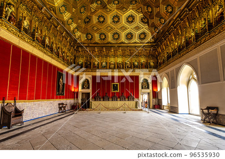 Interior of Alcazar Palace and fortress of the Spanish kings in the historical part of Segovia. Spain 96535930