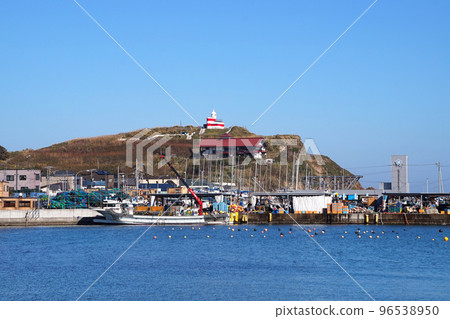 Shukutsu Fishing Port, Hiyoriyama Lighthouse and Herring Palace [Shukutsu, Otaru City, Hokkaido] 96538950