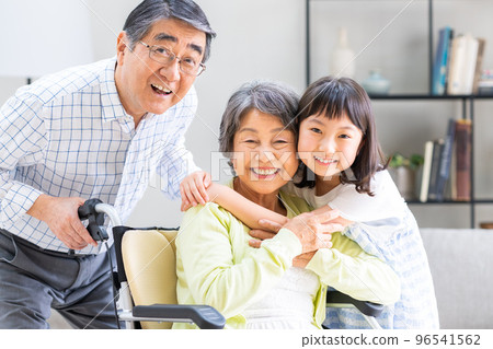 好朋友祖父母和孫女 好朋友祖父母和孫女 96541562