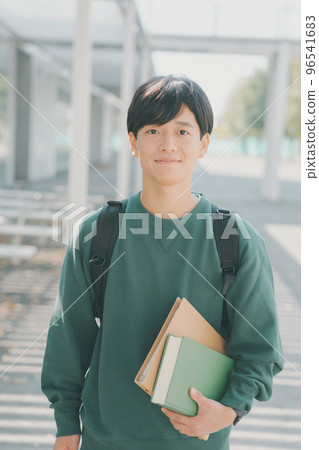 大學生 男人 人 96541683
