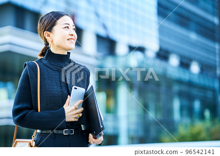 商務女性肖像 商務女性肖像 96542141