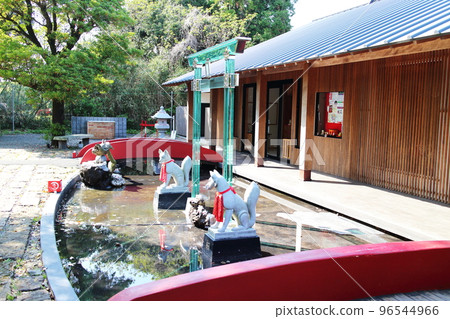 新得稻荷神社側面圖 新得稻荷神社側面圖 96544966