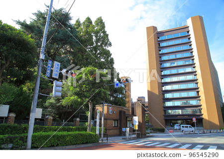 東京大學龍岡門（本館） 96545290