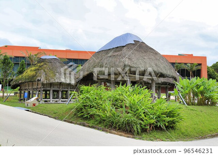 Native Okinawan Village (Okinawa Prefecture) 96546231