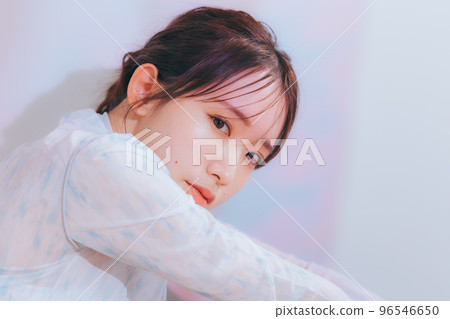 年輕女子的自然美 96546650