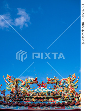 Colorful statues on the roof of a temple in Taiwan Colorful statues on the roof of a temple in Taiwan 96546921