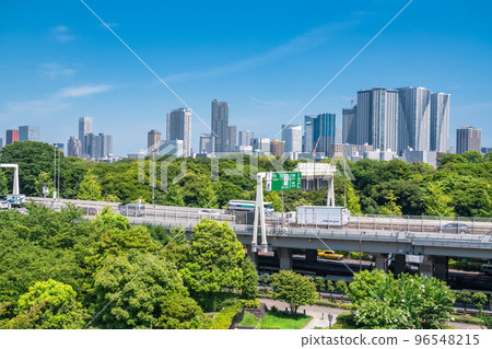 東京灣區塔大廈和高速公路的“東京”風光 東京灣區塔大廈和高速公路的“東京”風光 96548215