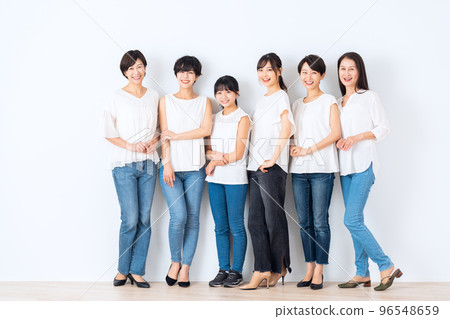 女性美容多代美容年輕中高級護膚 96548659