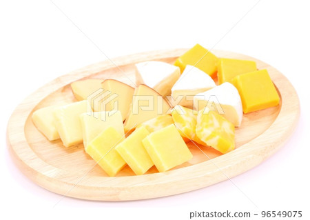 Cheese Platter Hors D'oeuvre Gouda Red Cheddar Camembert Bright Background 96549075