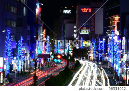 名古屋大津通的燈飾和光跡 名古屋大津通的燈飾和光跡 96551022