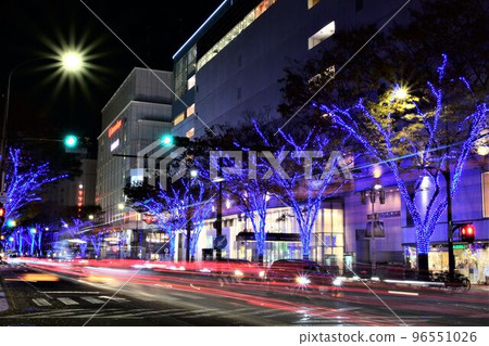名古屋大津通的燈飾和光跡 96551026