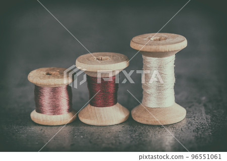 Sewing thread 96551061