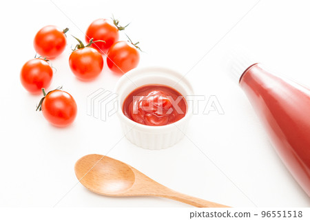 Ketchup white background 96551518