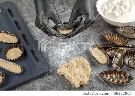 Dough formation. Metal shape Dough formation. Metal shape 96552905