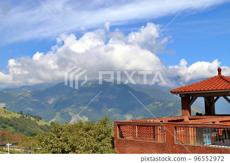 台灣南投清境的山景 台灣南投清境的山景 96552972