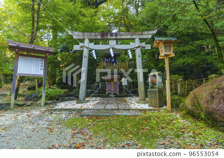不動神社（神之社背面、石切研哉神社） 96553054