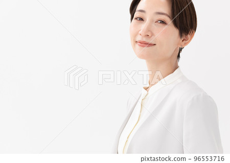 女商人白色背景 96553716