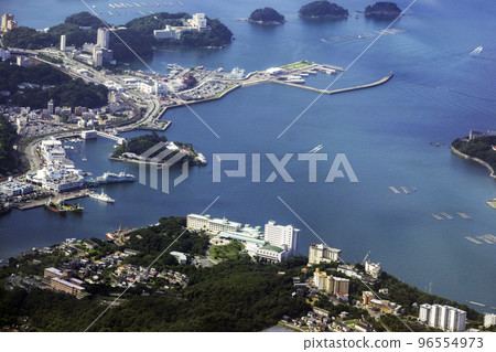 三重縣鳥羽港附近的鳥瞰圖 三重縣鳥羽港附近的鳥瞰圖 96554973