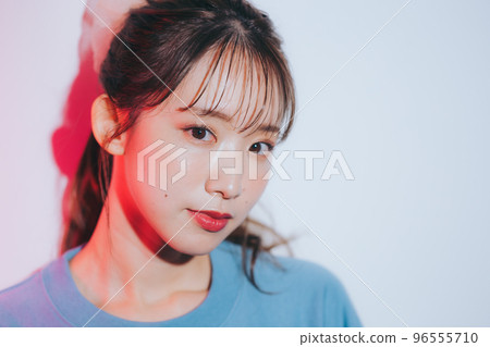 韓風年輕女子照片 韓風年輕女子照片 96555710