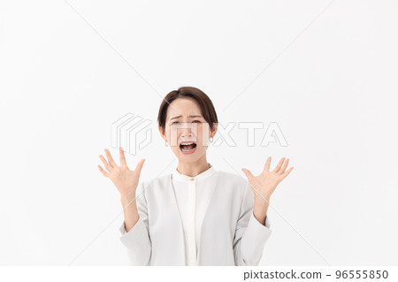 驚訝的女人白色背景 驚訝的女人白色背景 96555850