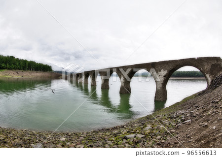 額平湖陶秋別川大橋 額平湖陶秋別川大橋 96556613