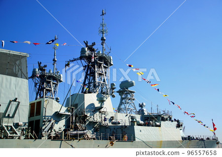 Canadian Navy Cruiser Winnipeg FFH-338 WINNIPEG Canadian Navy Yokosuka 96557658