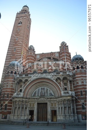 一座教堂 一座教堂 96557971