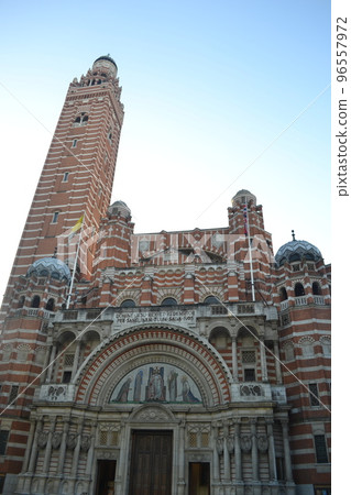 一座教堂 一座教堂 96557972