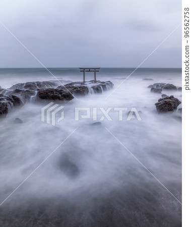 Oarai Isosaki Shrine, Hitachinaka City, Ibaraki Prefecture, morning at Kamiiso no Torii in rough waves 96562758