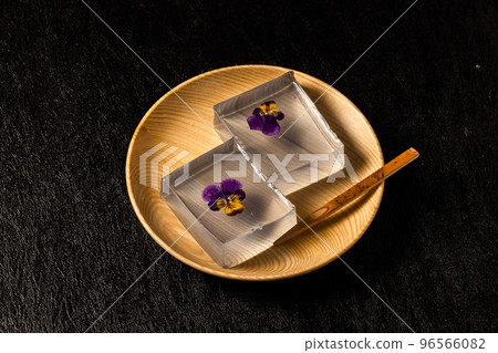 Kanten Sweets Cold sweet treats made with agar 96566082