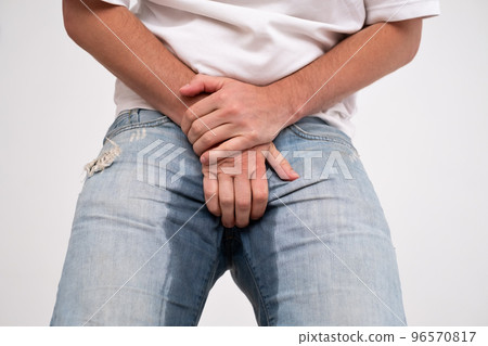 Man with prostate complication have problem with urinary incontinence.  96570817