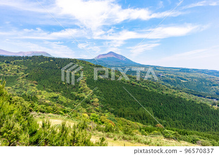 鹿兒島夏季的青山 96570837
